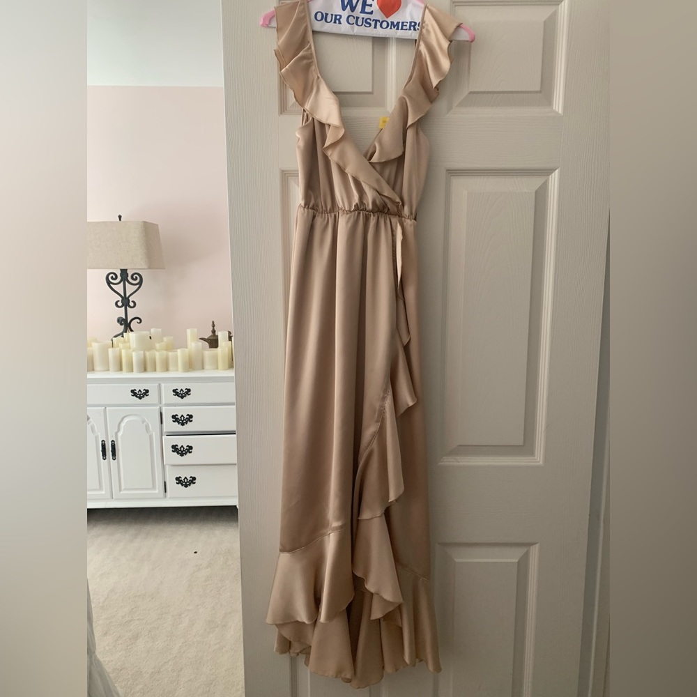 Mumu XS dress. Worn only once, dry cleaned & ready to go!